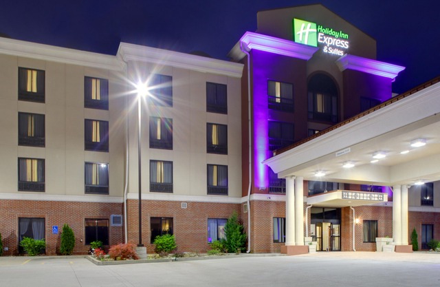 Holiday Inn Express & Suites Cross Lanes, an Ihg Hotel