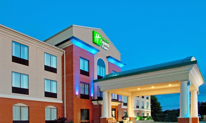 Adrian Furnace Hotel | Holiday Inn Express Hotel & Suites Dubois, an Ihg Hotel