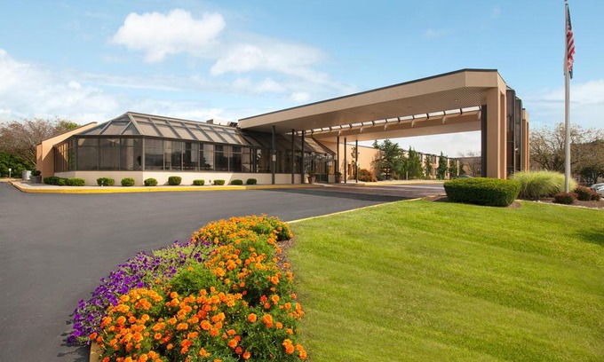 Allentown Hotel | Days Hotel by Wyndham Allentown Airport / Lehigh Valley