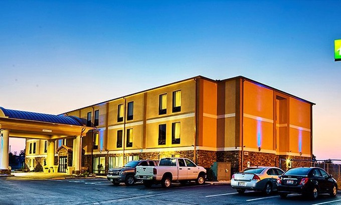 Chillicothe Hotel | Holiday Inn Express Chillicothe East, an IHG Hotel